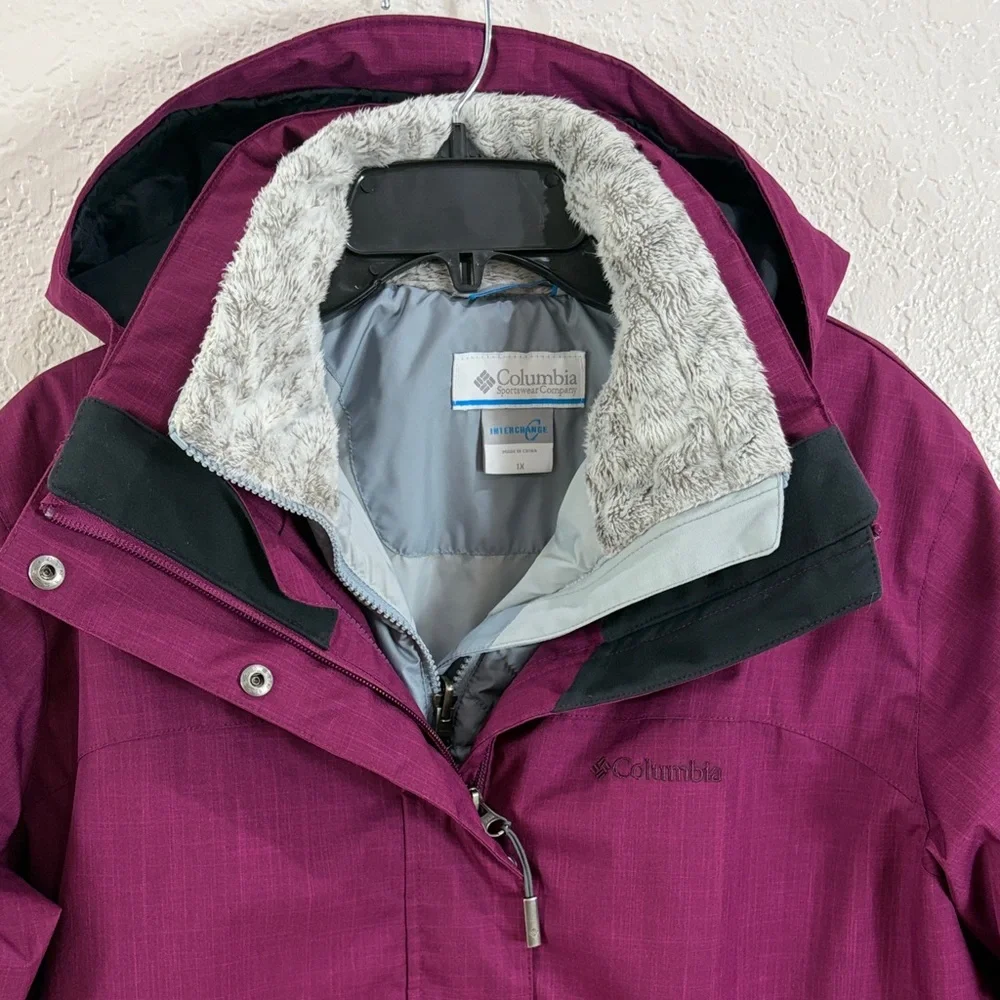 Columbia Maroon Hooded Jacket - Picture 3 of 17